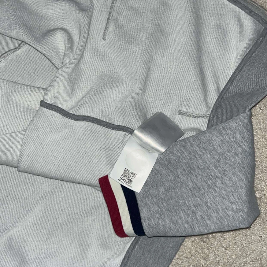 Grå Moncler hoodie med huva - 2