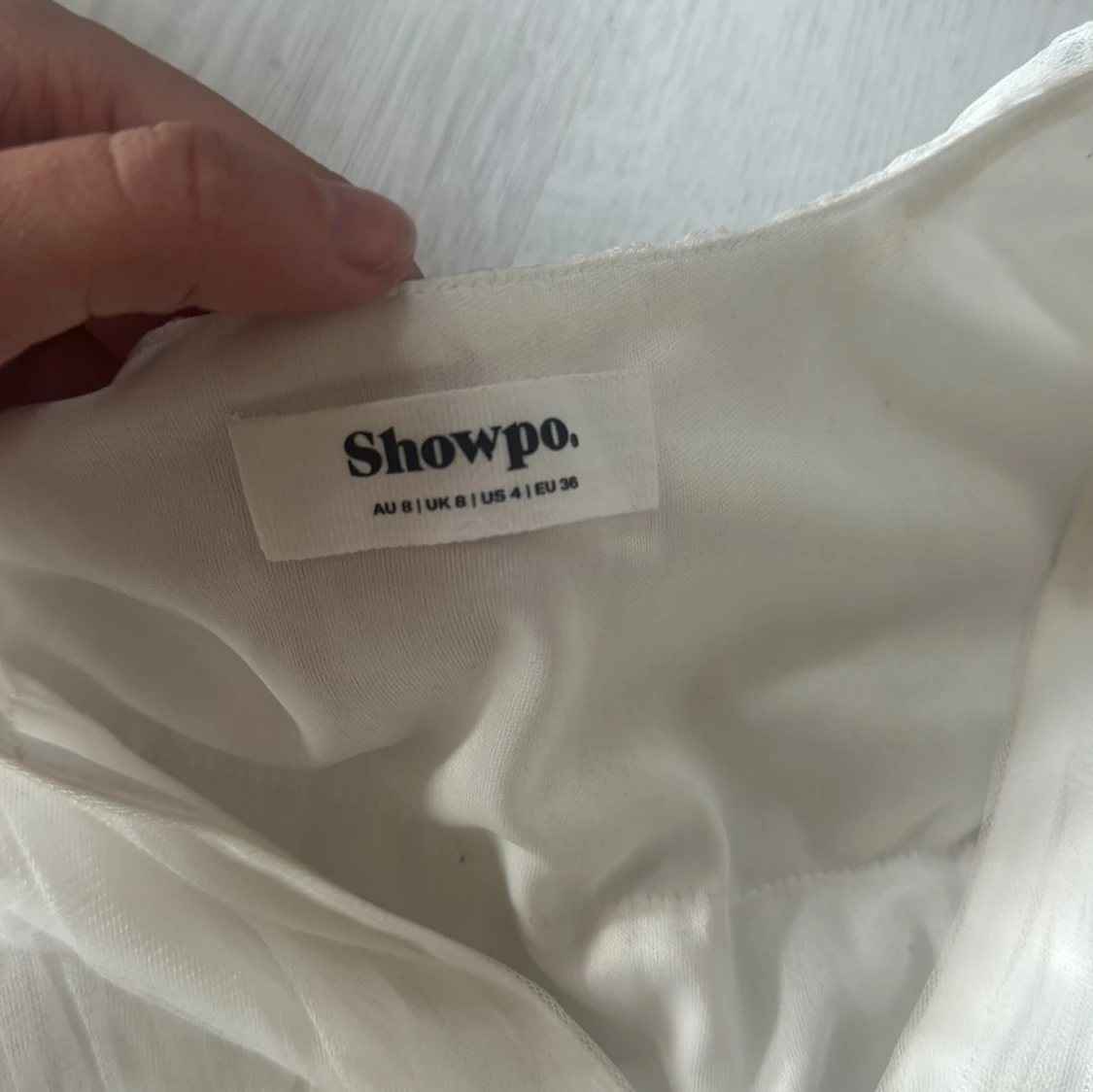 Vit volangklänning från Showpo - 1