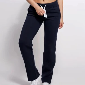 Russemerch set - Mörkblå russemerch använt men inte skadat, säljer pga ingen användning🩷 BYXORNA ÄR I TALL