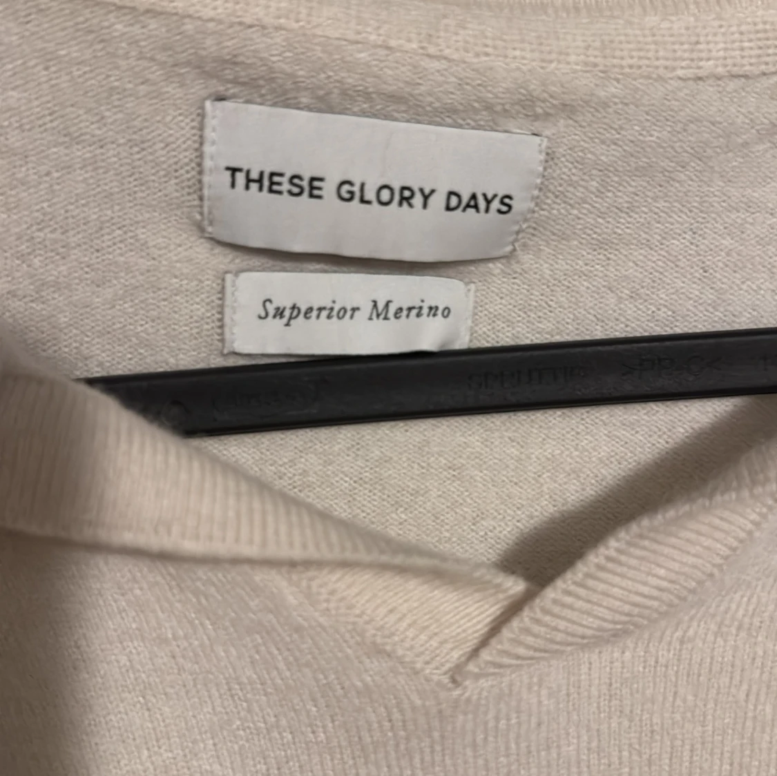 Beige merinotröja från These Glory Days - 2