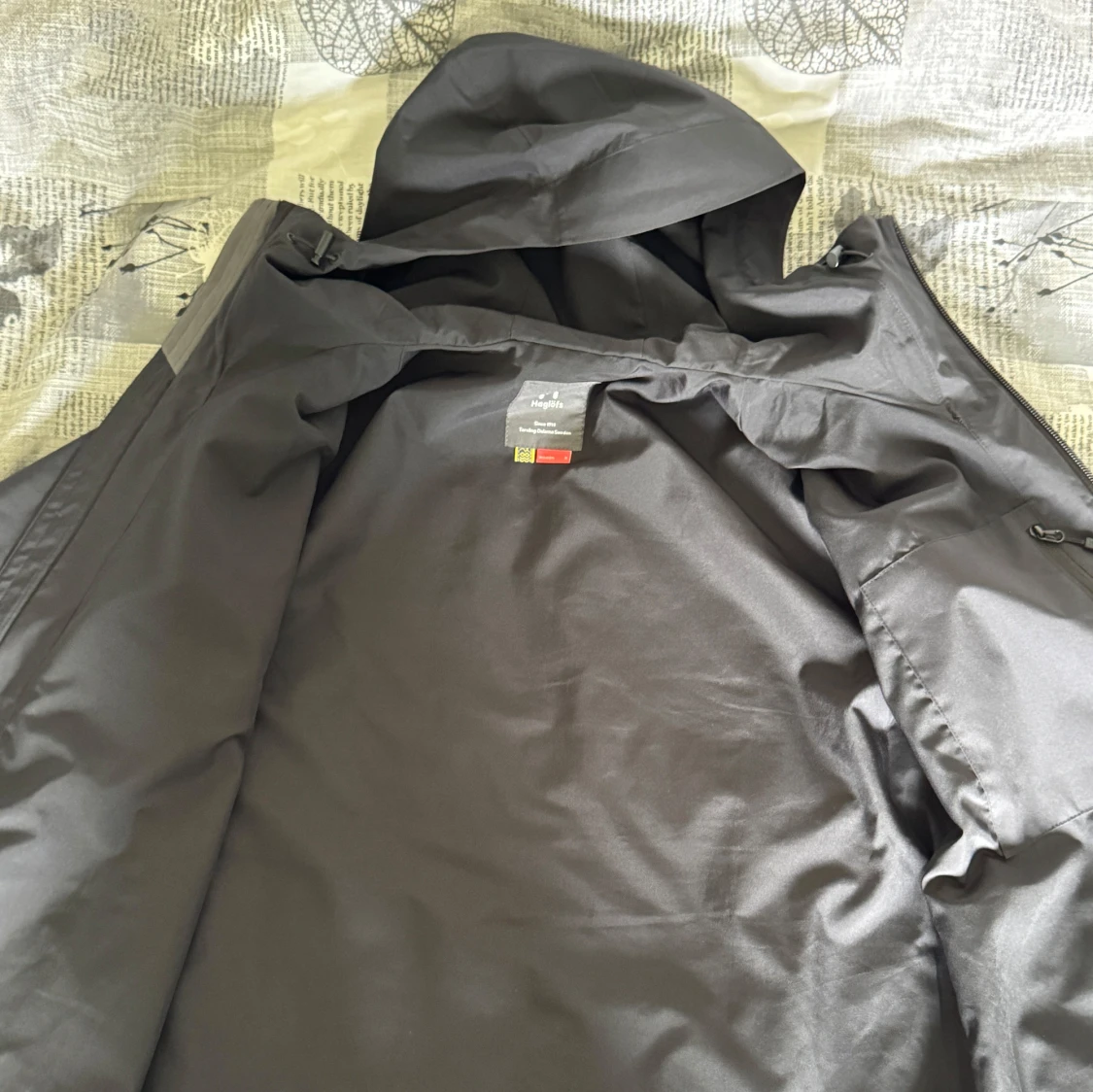 Svart regnjacka Haglöfs hellt ny - 2