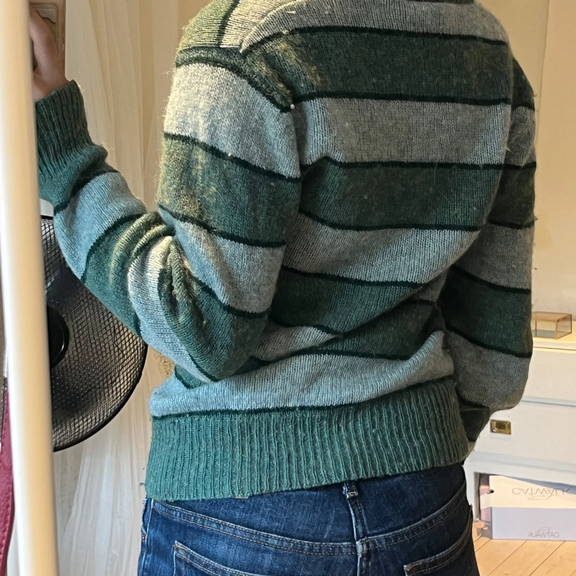 Randig stickad tröja  - 1