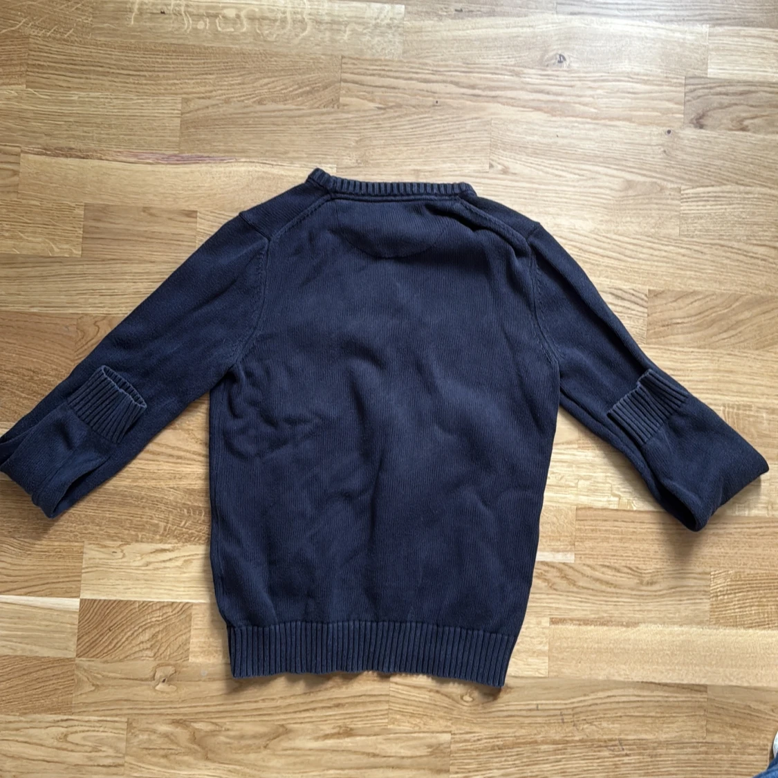 Mörkblå stickad tröja från Morris - 2