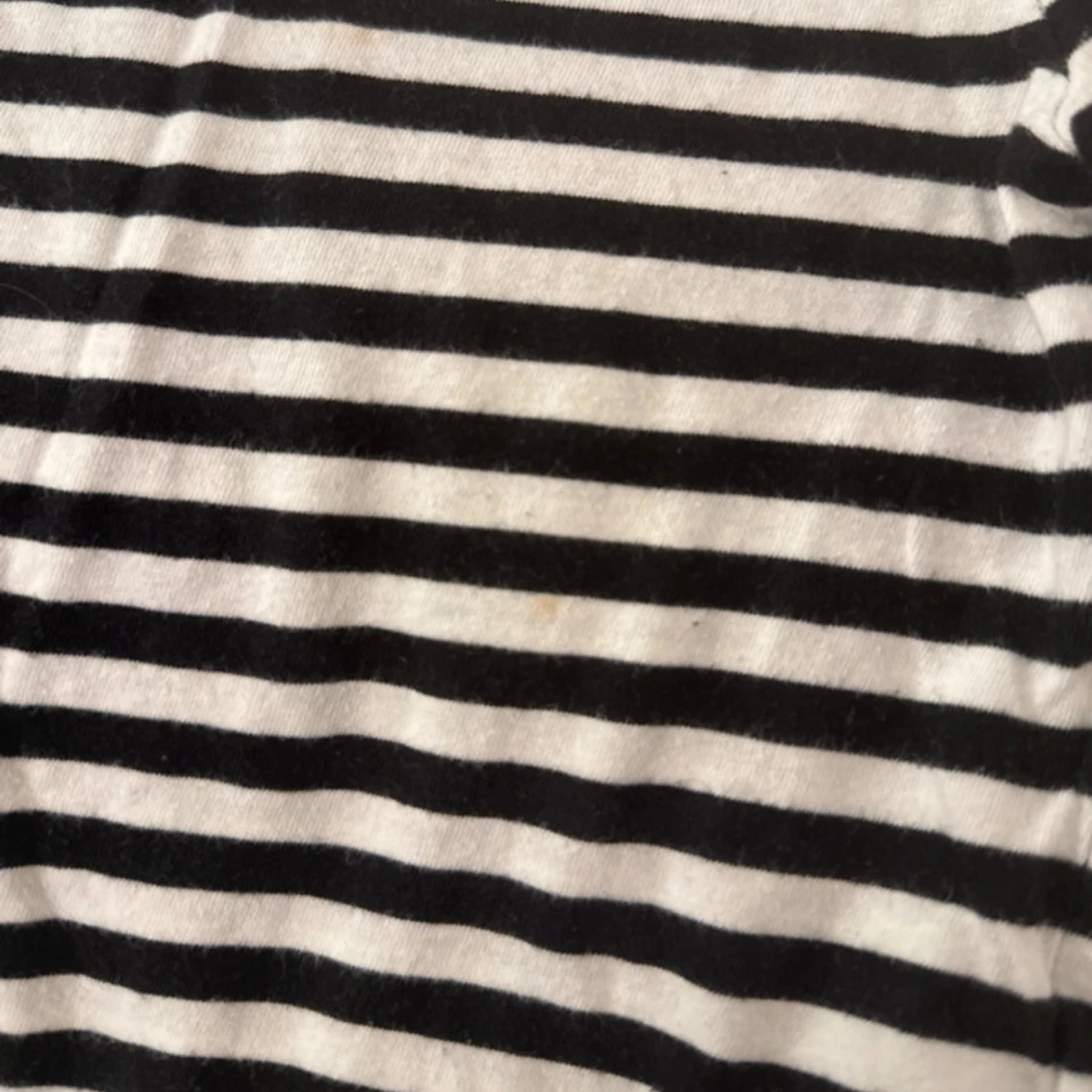 Svartvit randig långärmad tröja - 3