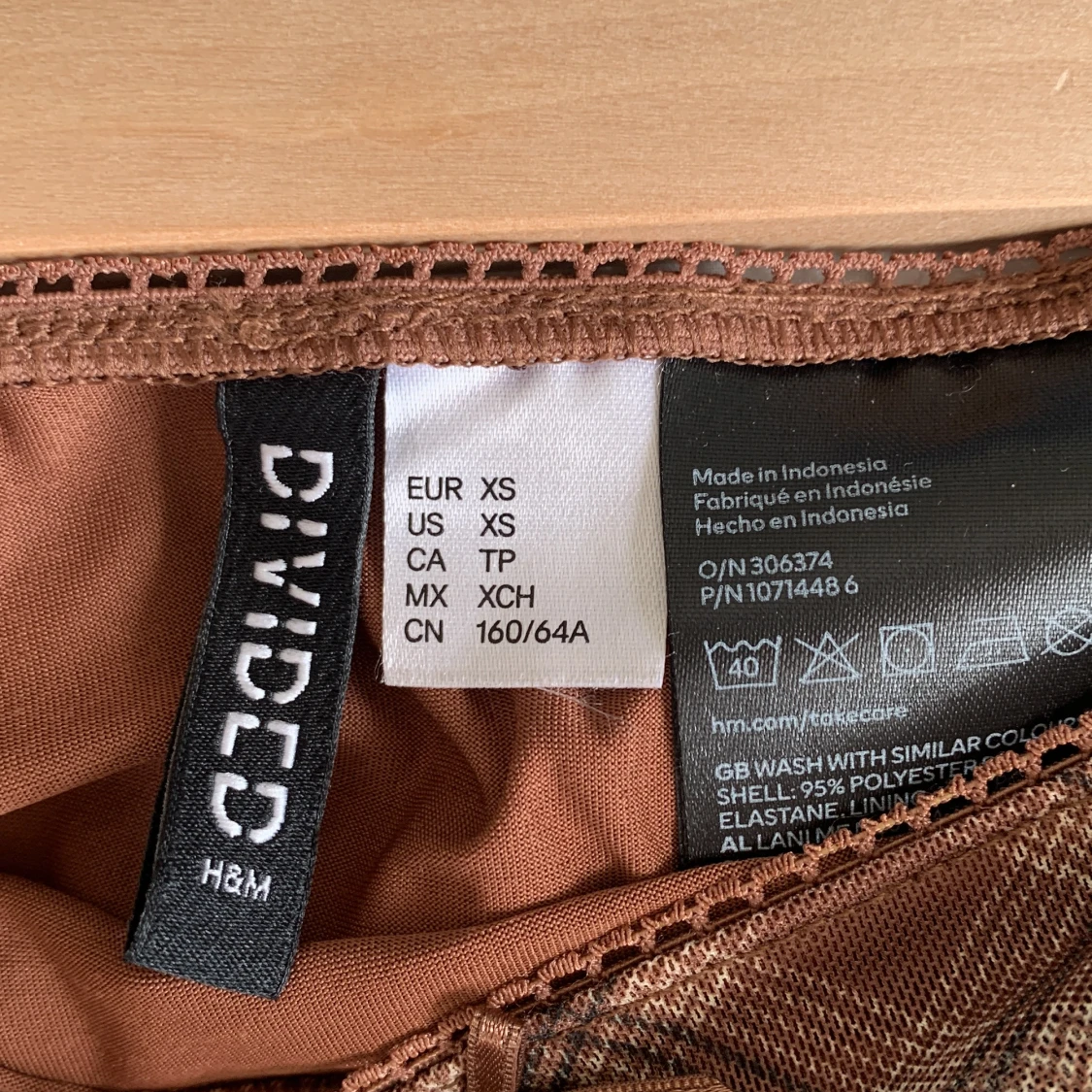 Brun rutig kortkjol från H&M Divided - 2