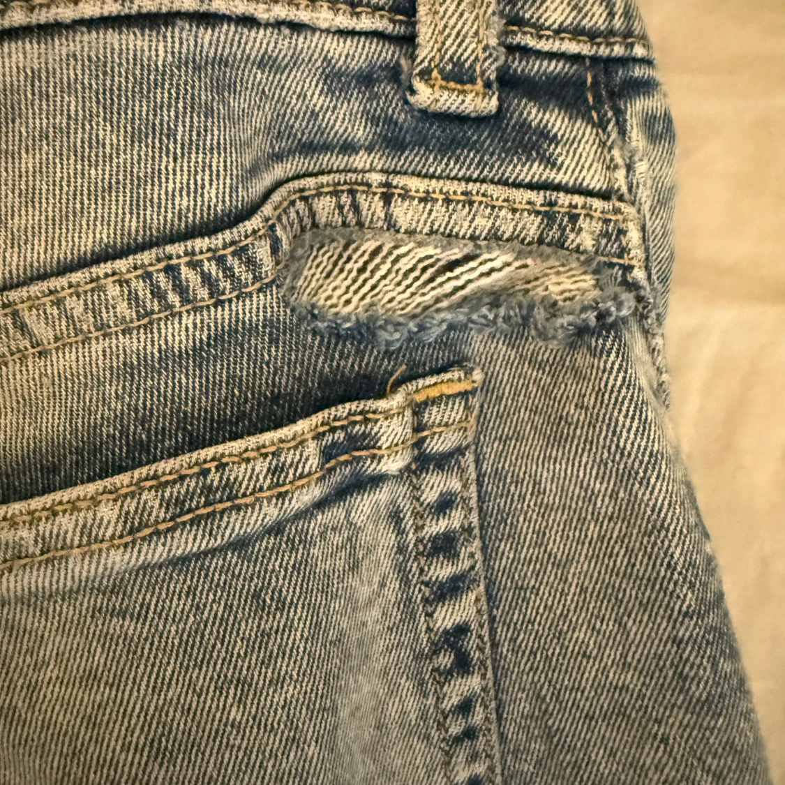 Ljusblåa jeans  - 1