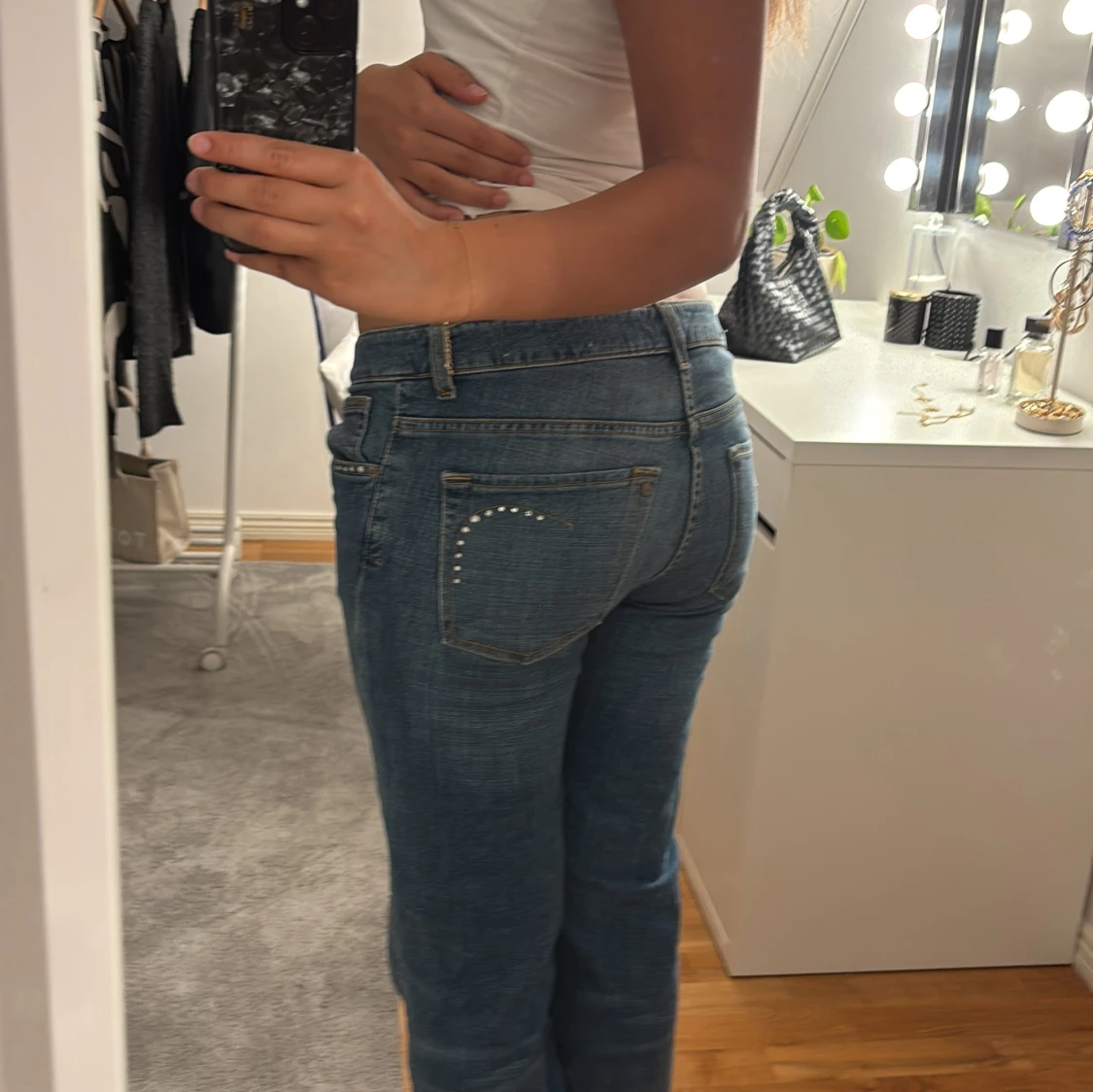 Blå jeans med strassdetaljer, stl 31 - 1