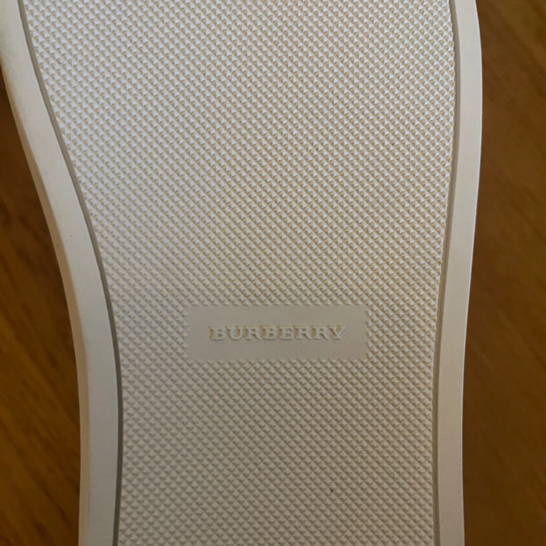 Burberry sneakers med rutig detalj - 2