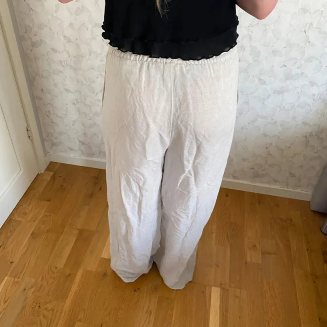 Ljusbeige linnebyxor med resårmidja XS - 2