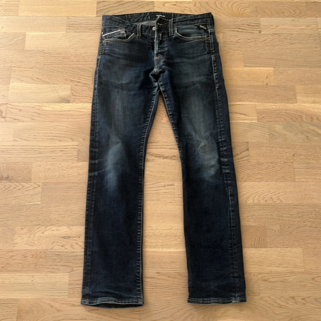 Mörkblå Replay jeans straight fit