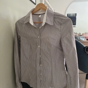 Fitted randig skjorta - snygg fitted skjorta ❣️