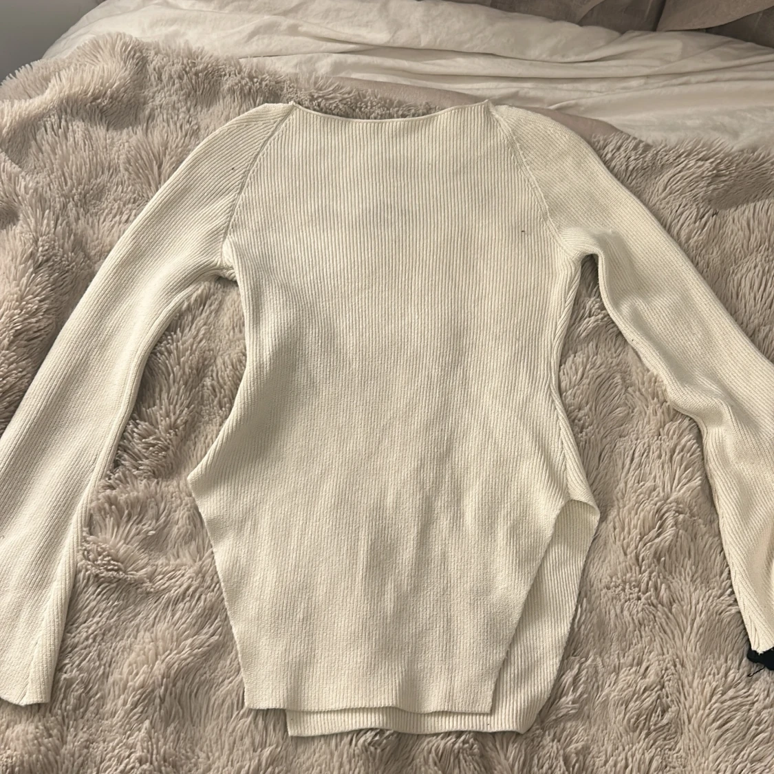 Ribbad vit långärmad topp - 1