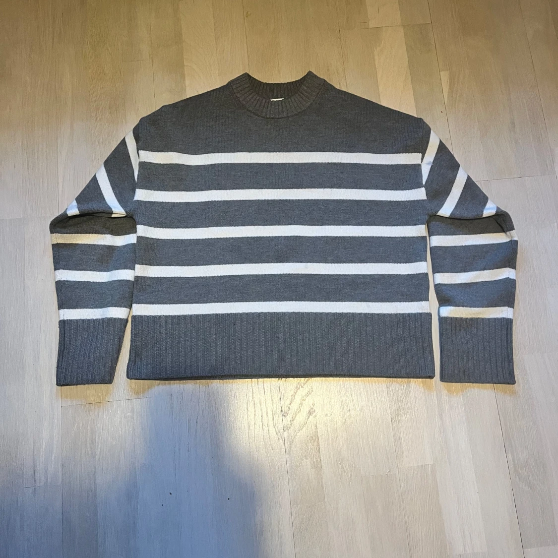 Snygg randig tröja - 1