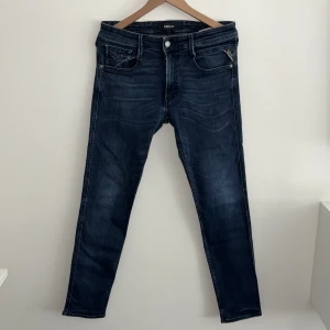 Replay anbass - I princip nya. Köpta för 2000 vårat pris endast 499, först till kvarn. Inga defekter finns