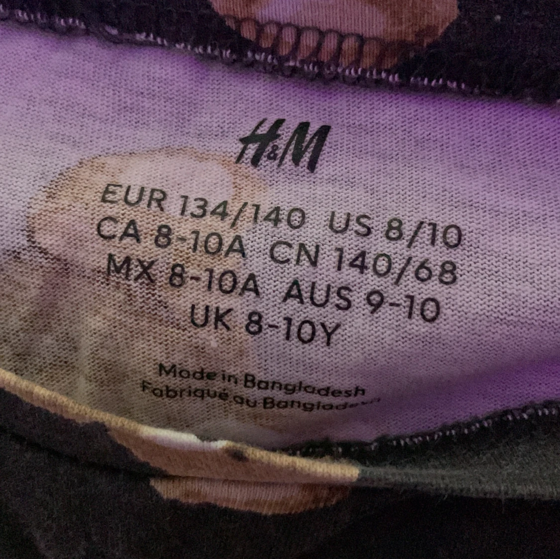 Svart t-shirt med nallemönster H&M - 2