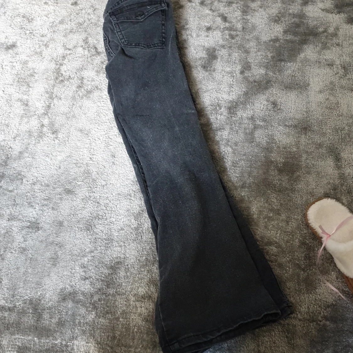 Svarta bootcut jeans - 1