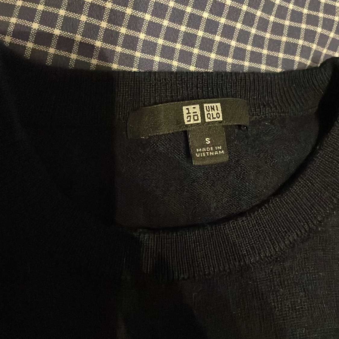 Mörkblå stickad merinoull tröja från Uniqlo - 2