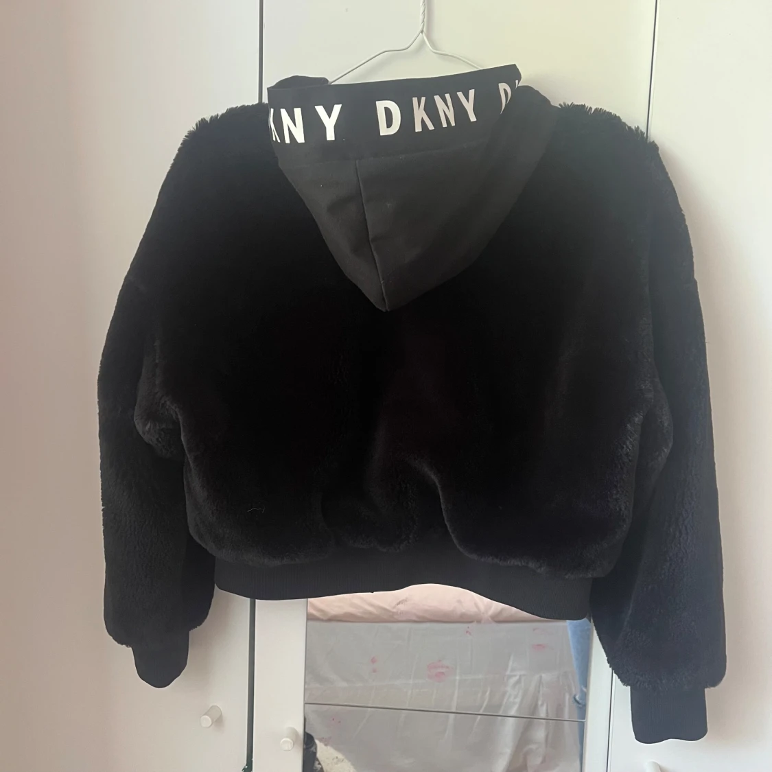 DKNY fluffig jacka 💞 - 1