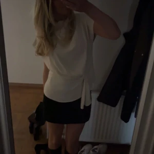vit blus - supersnygg blus från zara perfekt till fest🥂