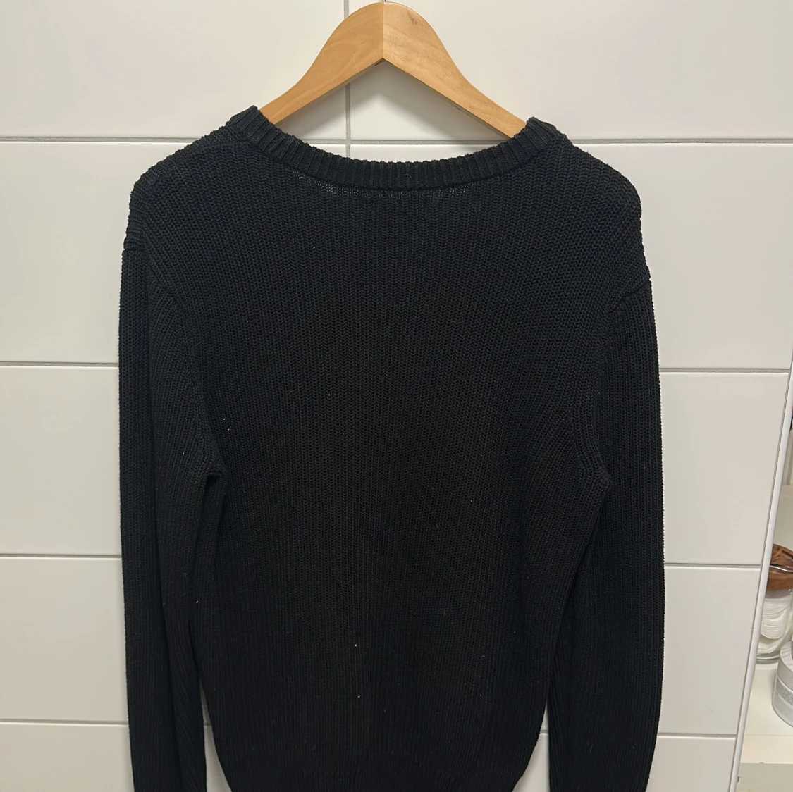 Svart stickad tröja från S.C.W. - 1