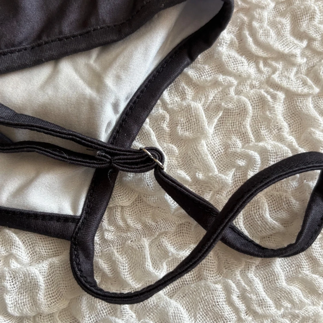 croppad linnetopp med text - 2