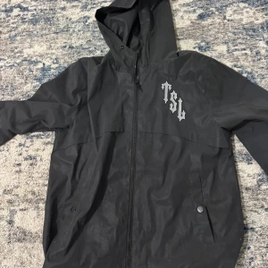 Trapstar windbreaker - säljer en helt ny trappsteg windbreaker har ej kvitto men tag är på