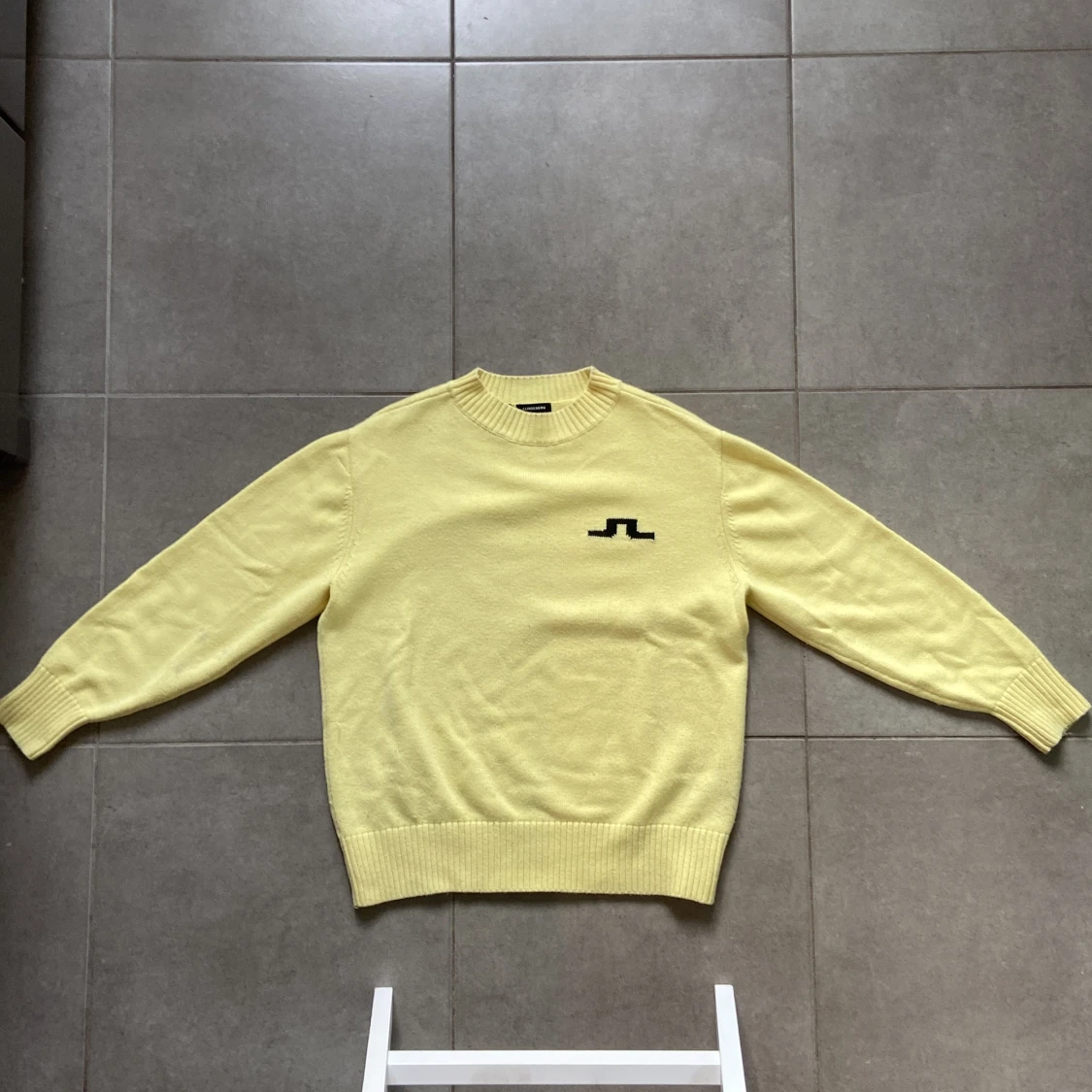 Mjuk Gul tröja från J.Lindeberg - 2