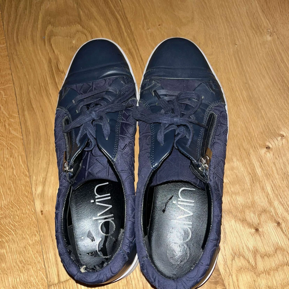 Mörkblå sneakers med dragkedja - 2