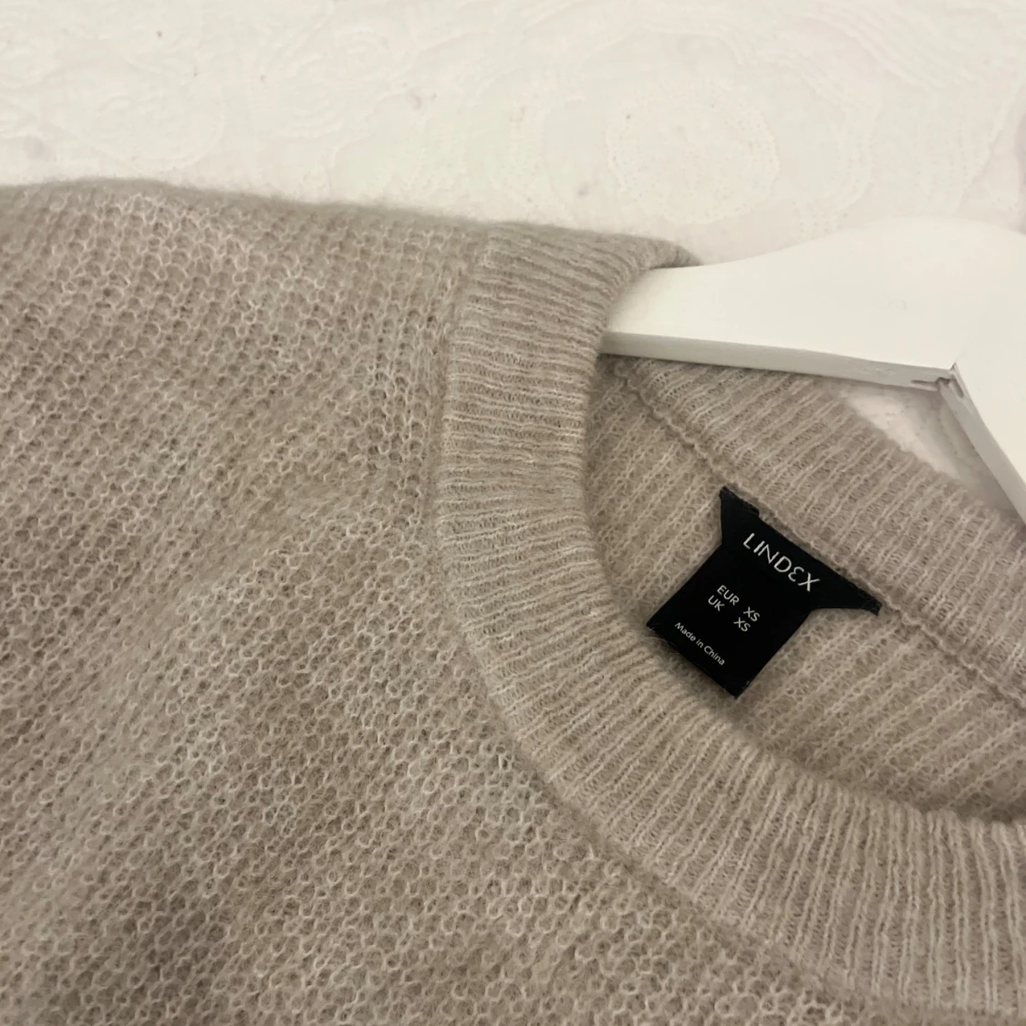 Beige stickad tröja från Lindex💗 - 1