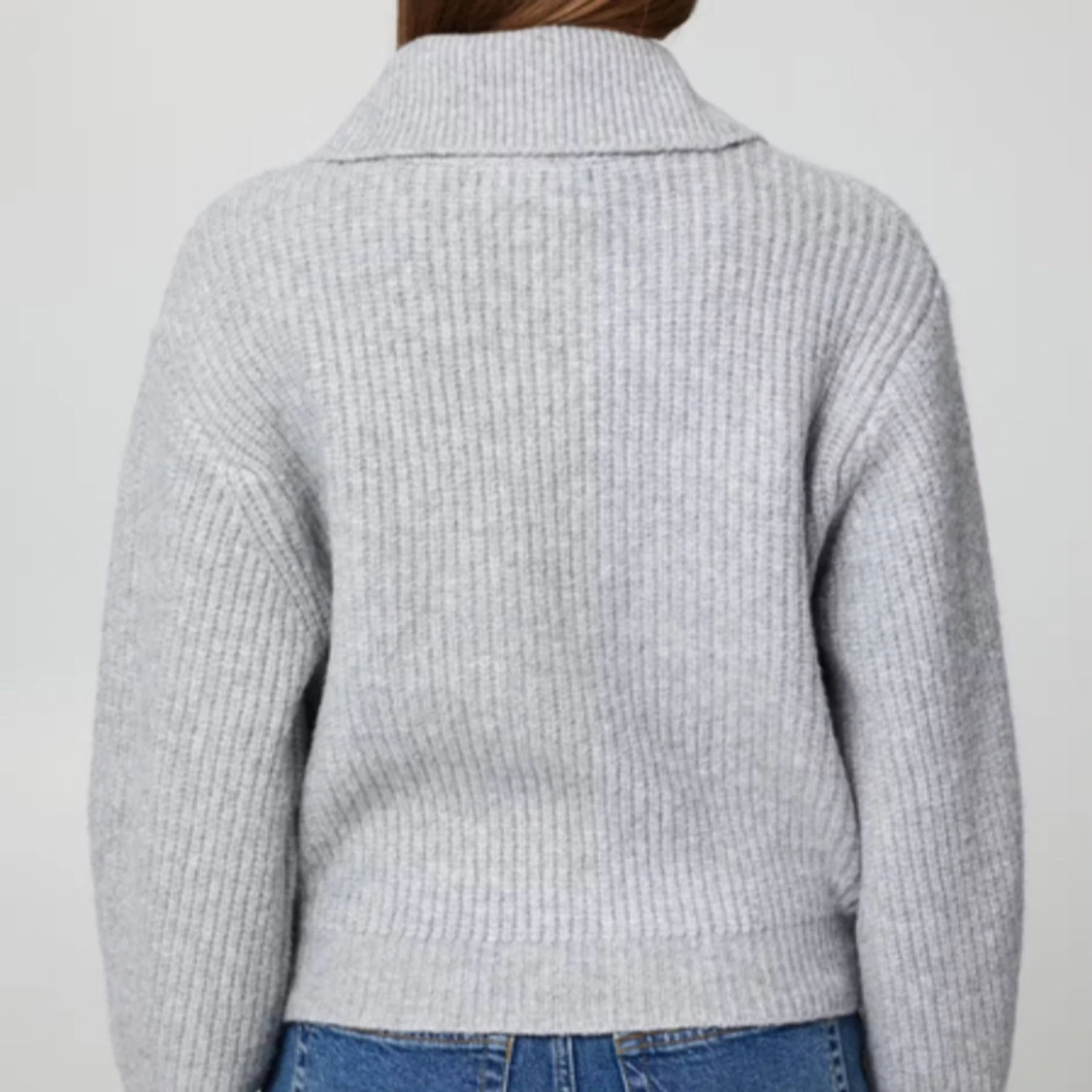 Grå ribbad kofta med dragkedja - 1