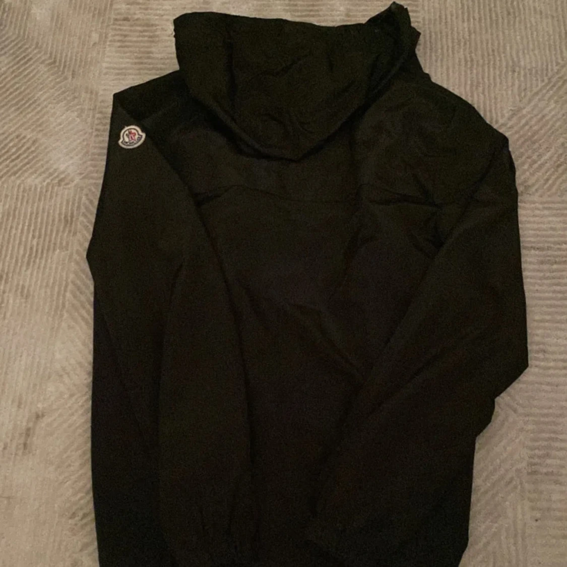 Svart jacka från Moncler - 4