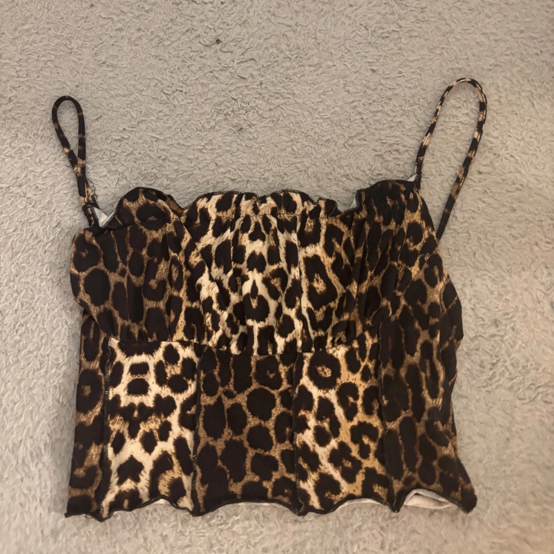 Leopardmönstrad croppad linnetopp