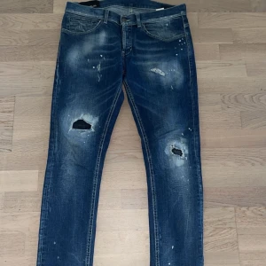 Dondup jeans - Säljer snygga dondup jeans i storlek 31 modell George!