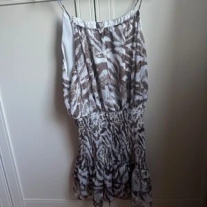 Zebra klänning - Sååå fin klänning från Zara💖💖