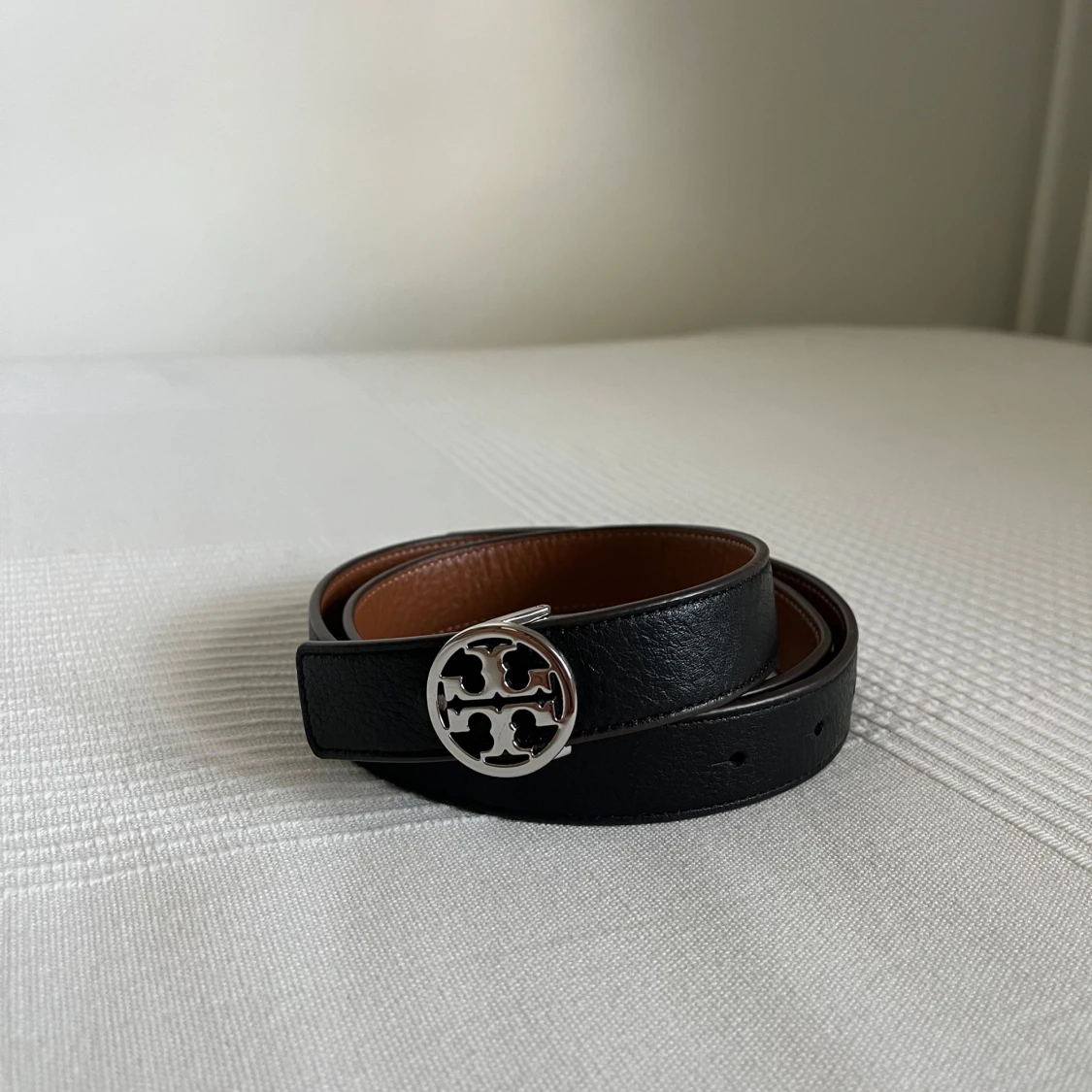 Svart skärp från Tory Burch i skinn - 1