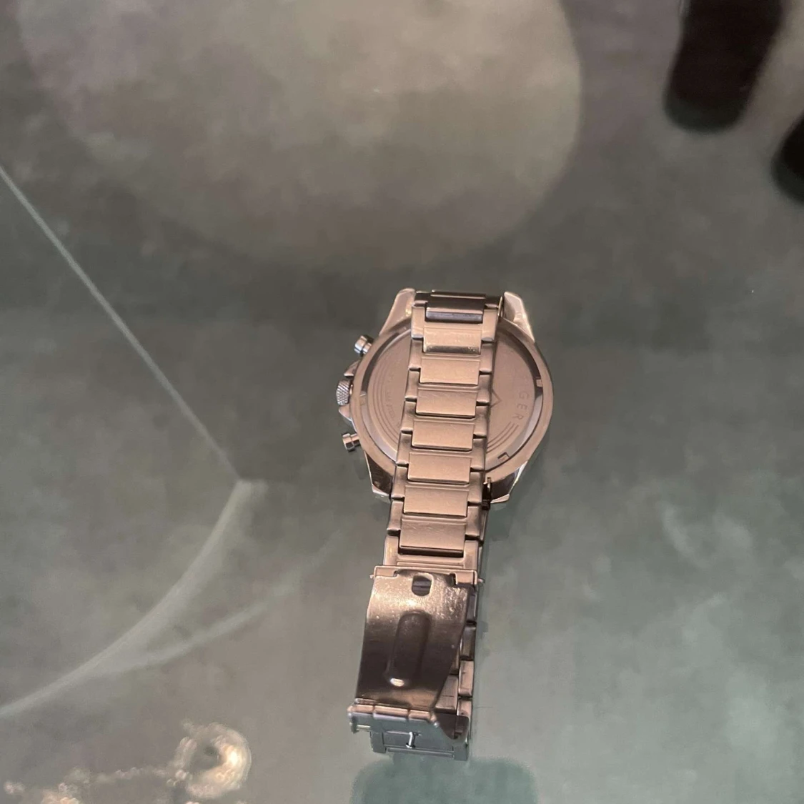 Tommy Hilfiger silverfärgad klocka - 1