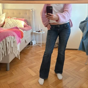 Lowwaist bootcut Big Star - Snygga blå bootcut jeans från Big star, låg midja🥰🥰🥹🥹🥹