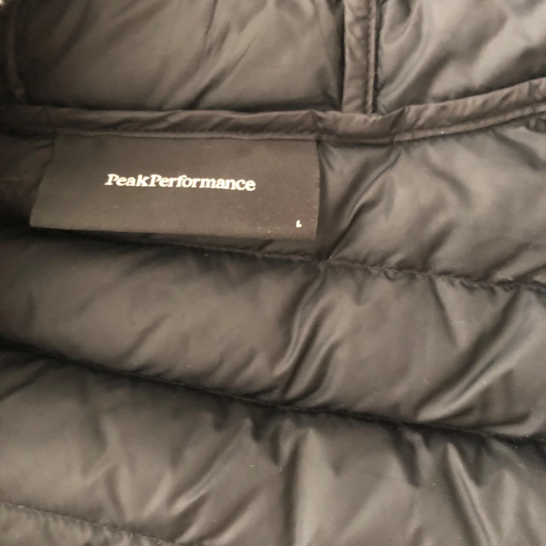 Svart dunjacka från Peak Performance - 3