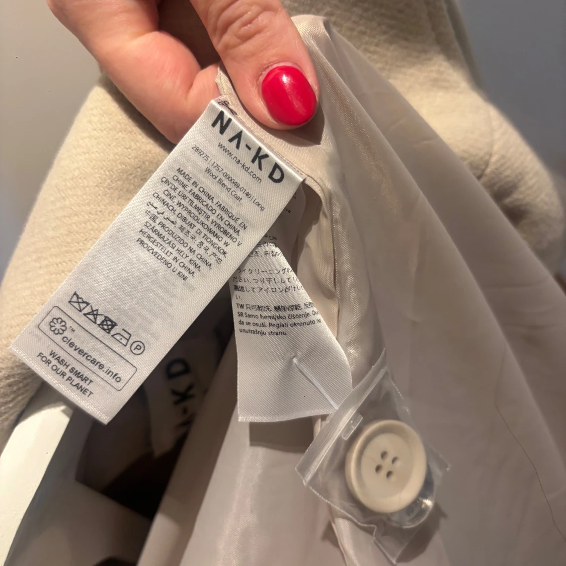 Beige kappa från NA-KD - 3