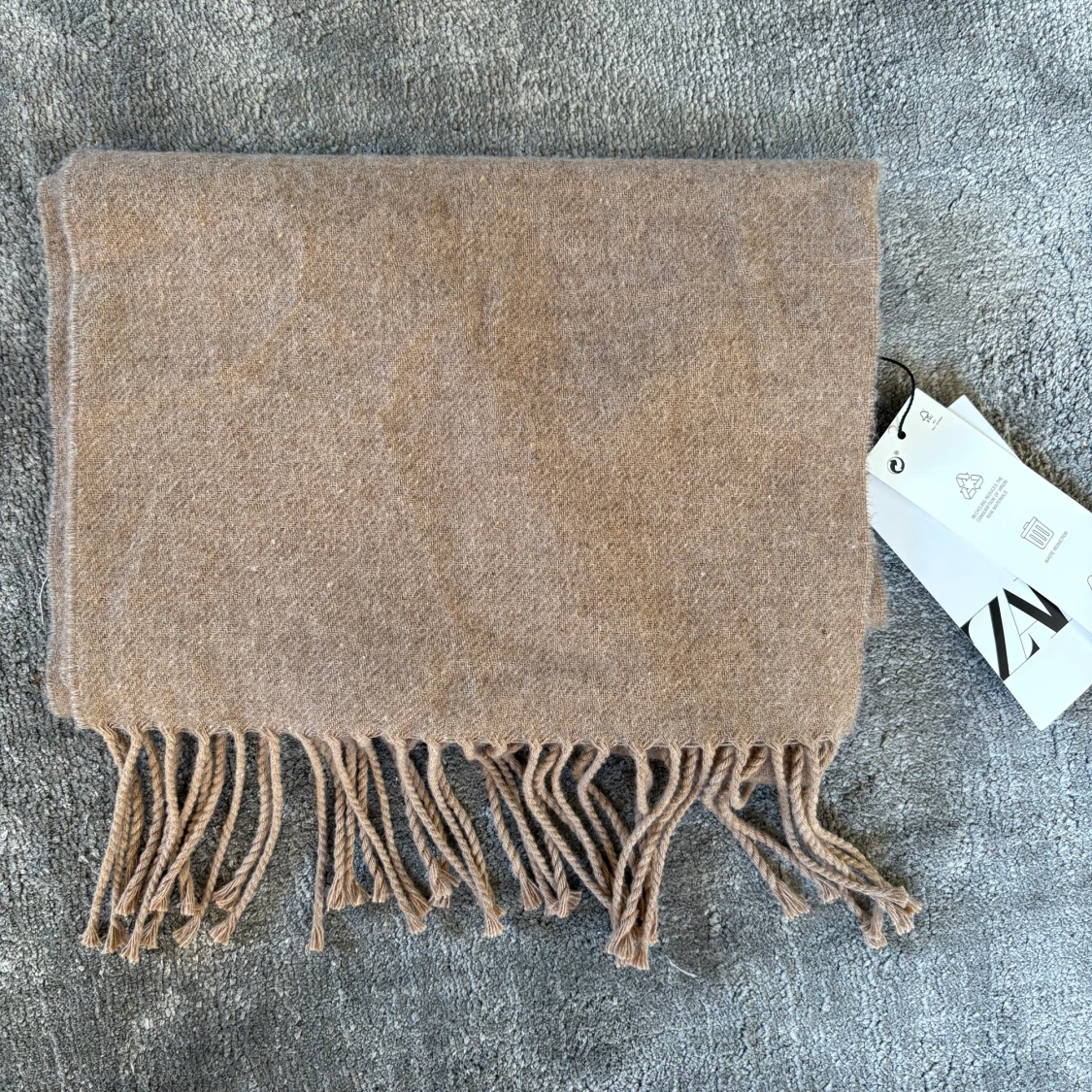 Beige halsduk från Zara - 1