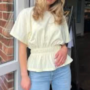 figursydd topp - sååå fin insydd topp, nästan aldrig använd så som ny💞