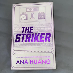 The Striker - Engelska. Mycket fint skick.