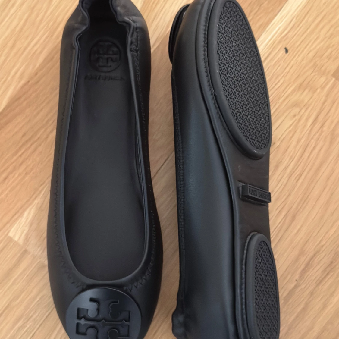 NYA svarta ballerina från Tory Burch EU 37   - 2