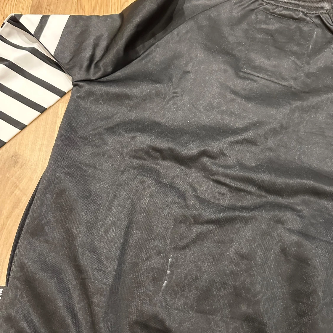 Svart bomberjacka från Svea XS - 2