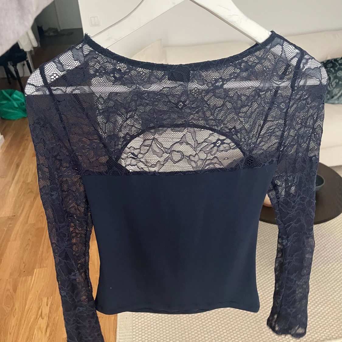 Mörkblå spetsblus  - 2