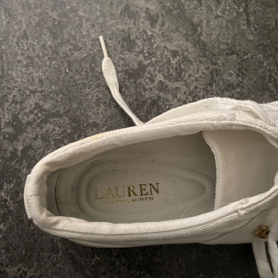 Vita sneakers från Lauren Ralph Lauren - 1
