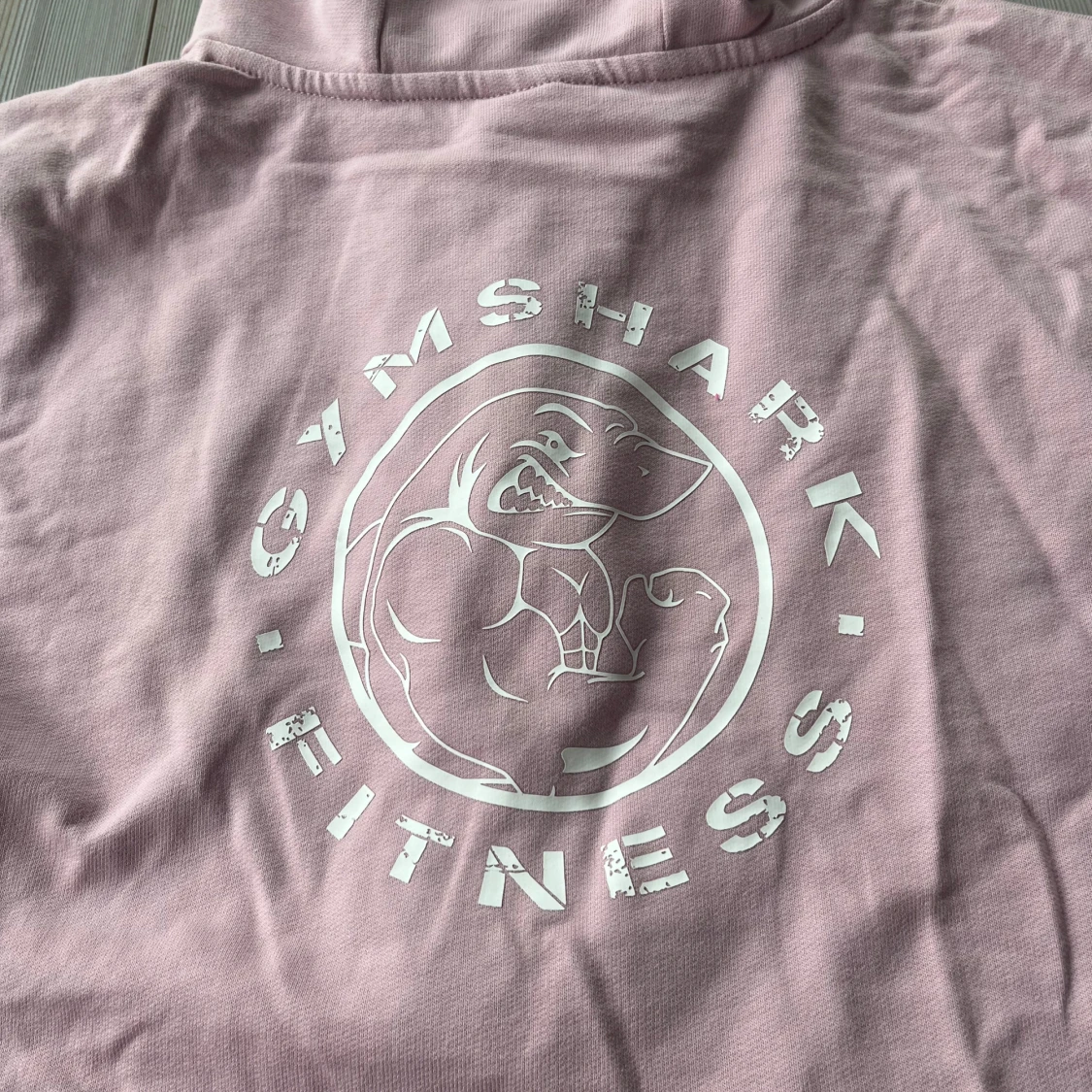 Ljusrosa croppad hoodie från Gymshark - 1