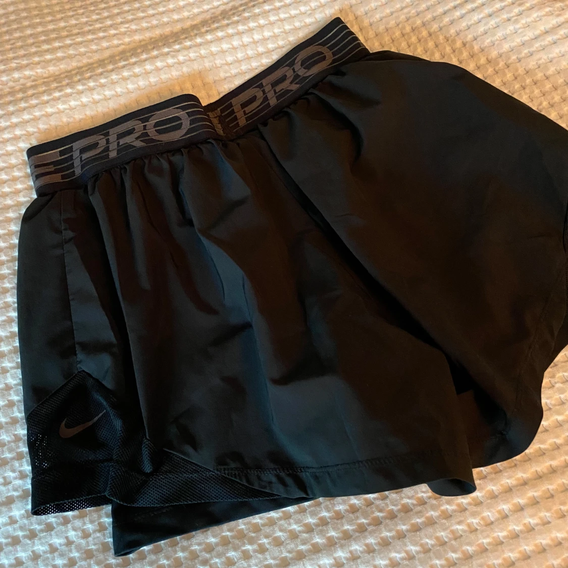Svarta träningsshorts från Nike Pro - 1