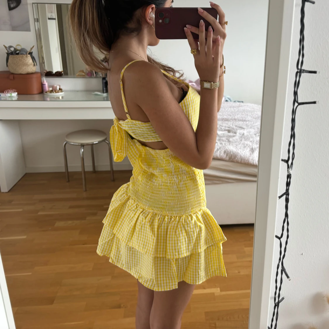 Gul rutig volangklänning - 2