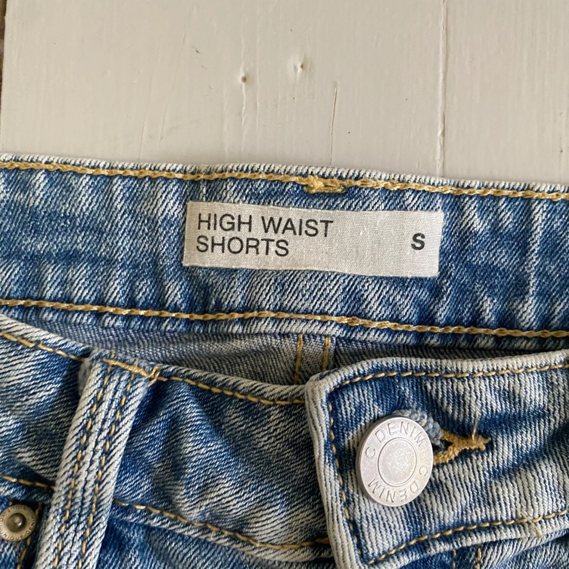 Blåa jeansshorts  - 2